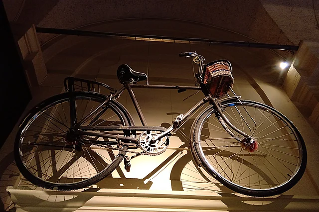 amartya sen bicycle